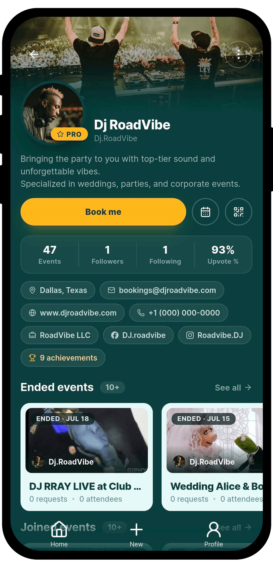 Rekwest professional profile with booking button